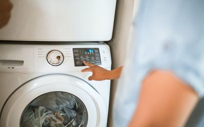Non-Toxic Laundry Detergents: How to Choose the Safest For Your Family