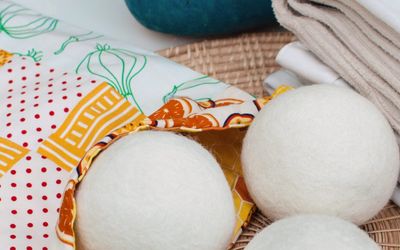 Dryer balls vs dryer sheets: which is better for you, your laundry, and the planet?