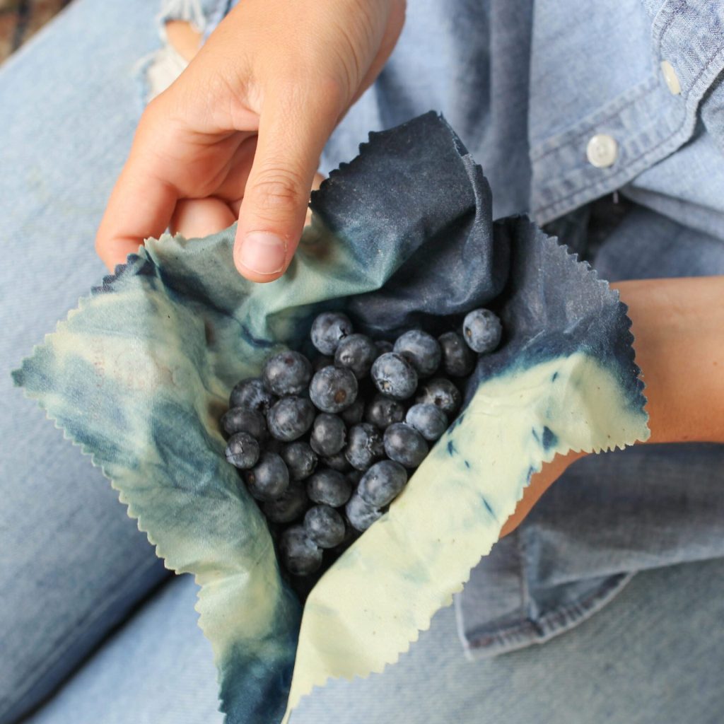 Beeswax Wrap Indigo with blueberries
